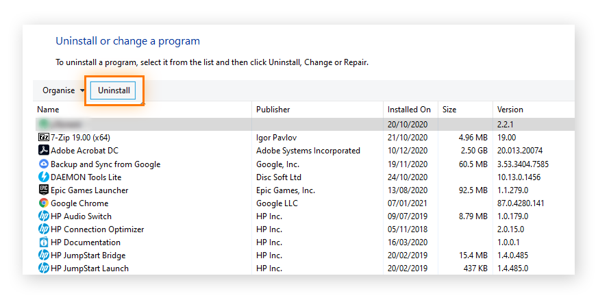 Destacando a opção “Desinstalar” na janela “Desinstalar ou alterar um programa” no Windows 10