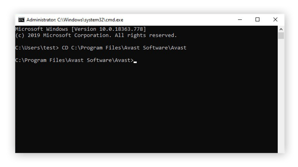 Utilisation de l’invite de commandes de Windows 10 en mode sans échec pour accéder à Avast Antivirus Gratuit.